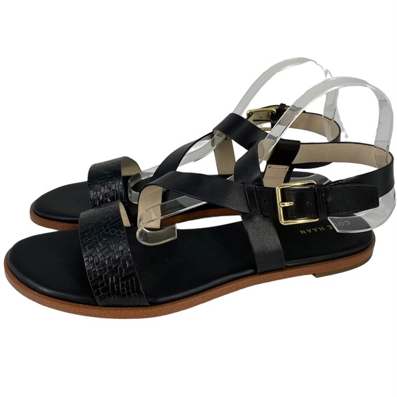 findra strappy sandal